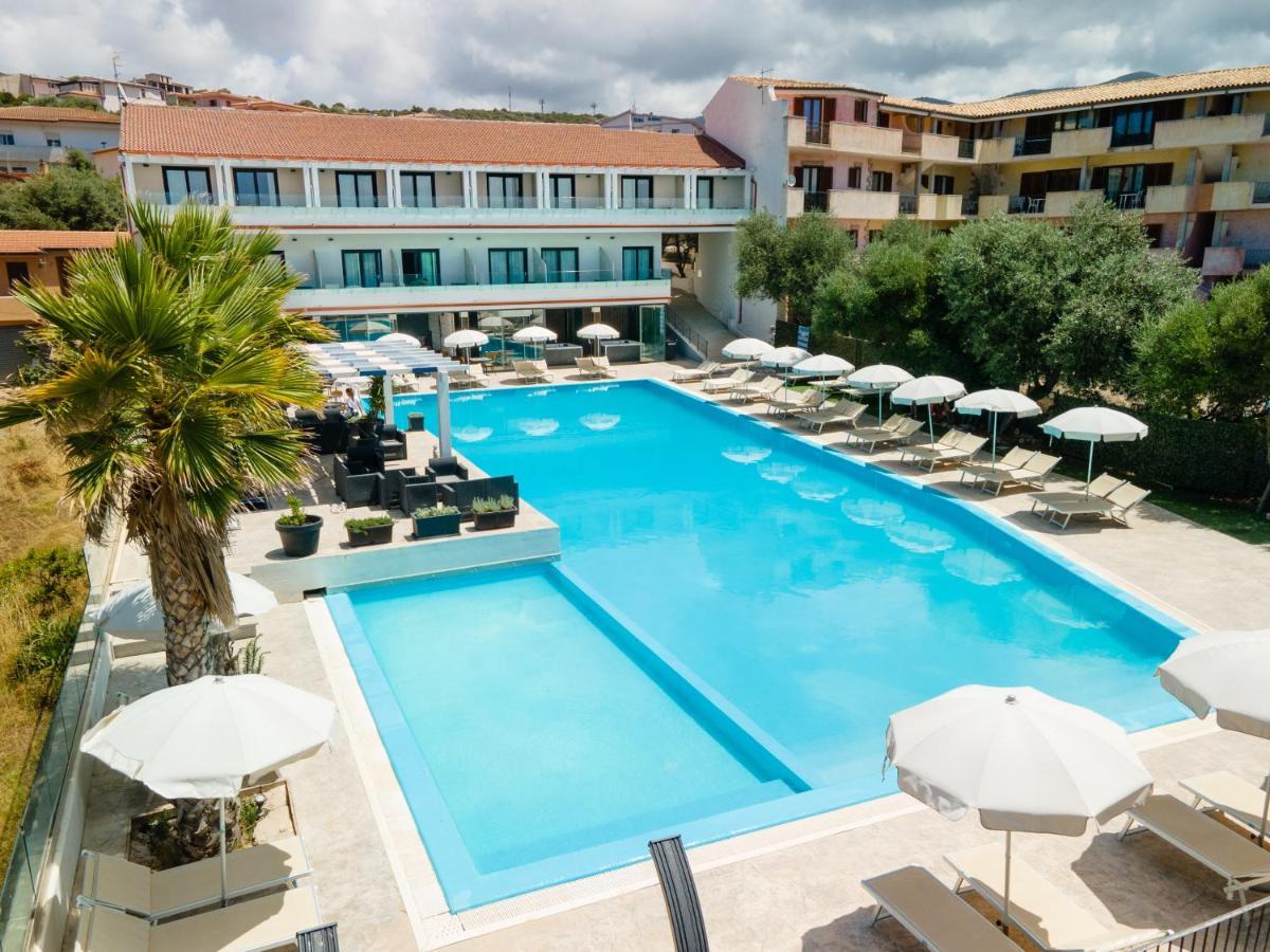 Horizon Hotel by PendraHolidays Badesi Buitenkant foto