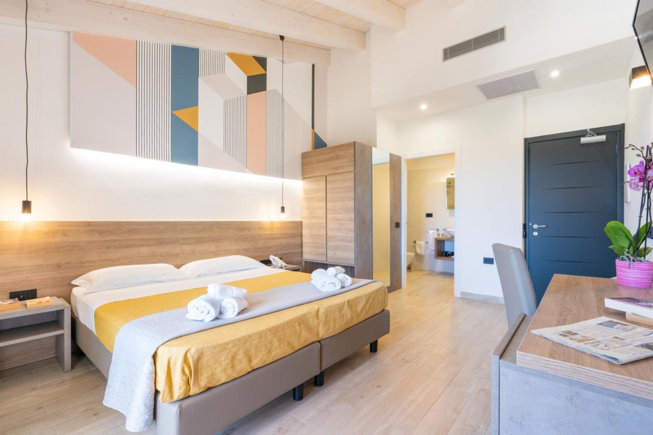 Horizon Hotel by PendraHolidays Badesi Buitenkant foto
