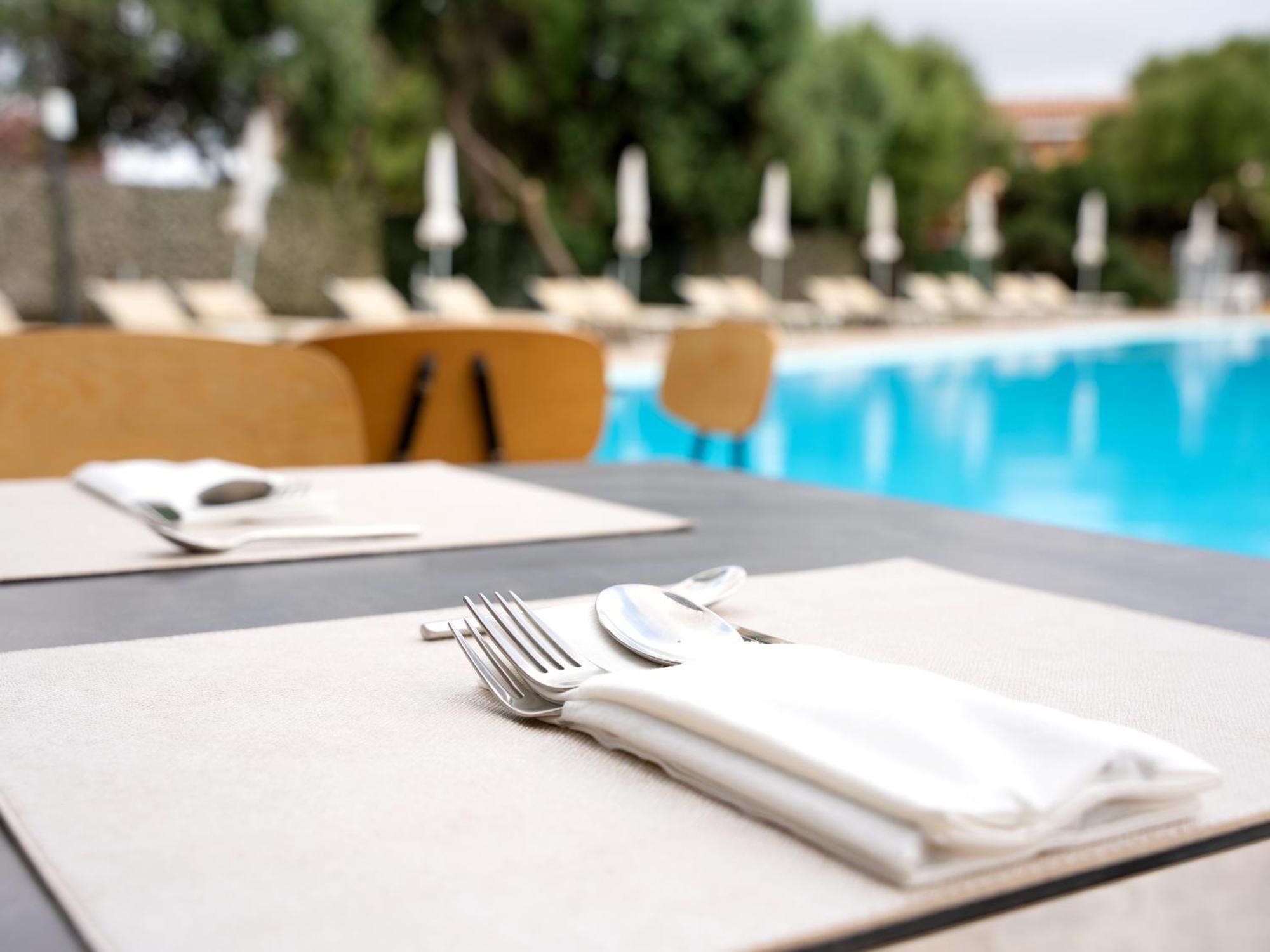 Horizon Hotel by PendraHolidays Badesi Buitenkant foto